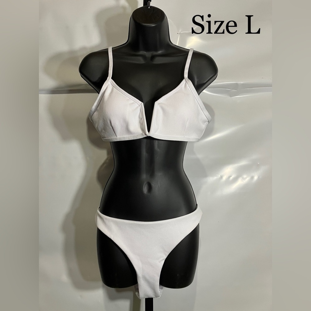 Women’s 2 Piece Bikini Swimsuit Size Large